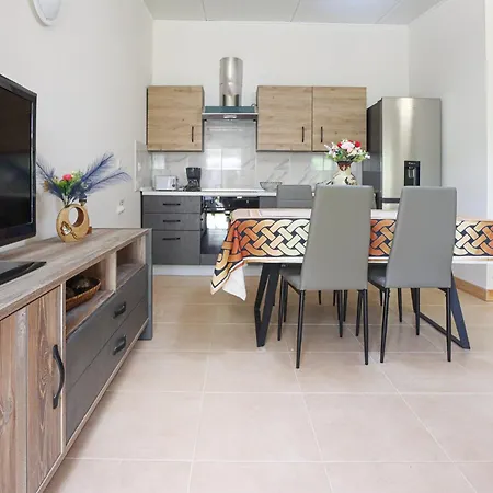 Marina - Countryside - Wifi - By Bedzy *